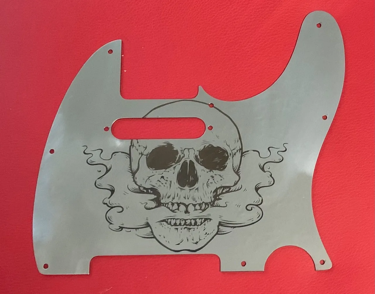 Skull pickguard